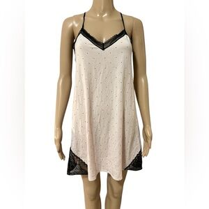 Elegant Black and Cream Lace Trim Chemise